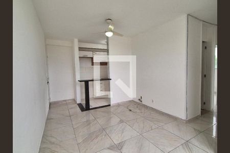 Sala de apartamento à venda com 3 quartos, 50m² em Vargem Pequena, Rio de Janeiro