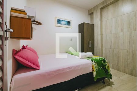 Quarto de casa para alugar com 1 quarto, 25m² em Stella Maris, Salvador