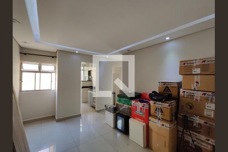 Sala de apartamento para alugar com 2 quartos, 54m² em Parque Sao Francisco, Ferraz de Vasconcelos