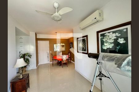 Sala de apartamento para alugar com 2 quartos, 72m² em Barra da Tijuca, Rio de Janeiro