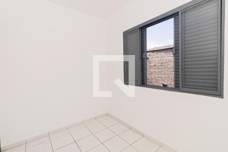 quarto 2 de casa para alugar com 3 quartos, 110m² em Vila Nova Mazzei, São Paulo