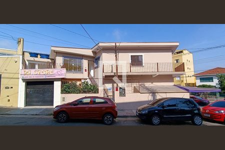 Fachada de casa para alugar com 3 quartos, 233m² em Vila Sonia, São Paulo