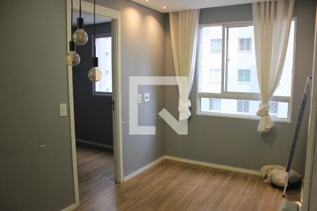 Sala de apartamento à venda com 2 quartos, 36m² em Vila das Bandeiras, Guarulhos