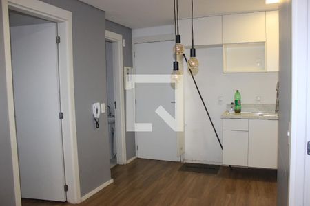 Sala de apartamento à venda com 2 quartos, 36m² em Vila das Bandeiras, Guarulhos