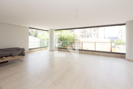 Apartamento à venda com 193m², 4 quartos e 4 vagasSala