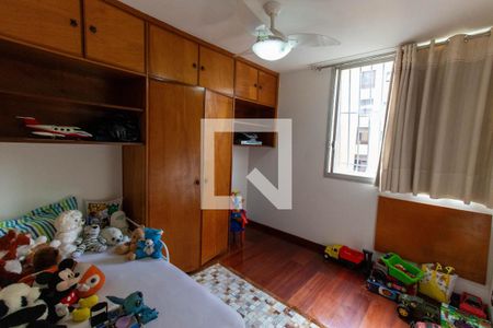 Quarto de apartamento à venda com 2 quartos, 90m² em Icaraí, Niterói