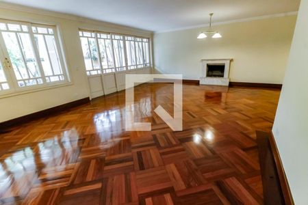 Sala 1 de casa de condomínio para alugar com 4 quartos, 400m² em Vila Suzana, São Paulo