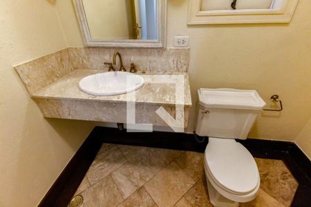 Lavabo de casa de condomínio à venda com 4 quartos, 400m² em Vila Suzana, São Paulo