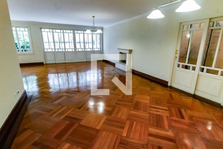 Sala 1 de casa de condomínio para alugar com 4 quartos, 400m² em Vila Suzana, São Paulo