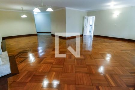 Sala 1 de casa de condomínio à venda com 4 quartos, 400m² em Vila Suzana, São Paulo