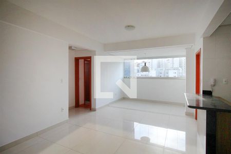 Apartamento à venda com 75m², 2 quartos e 2 vagasSala