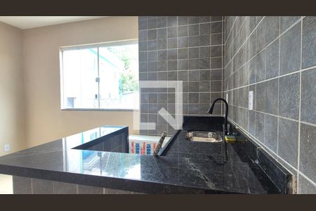 Cozinha de apartamento à venda com 1 quarto, 50m² em Vargem Grande, Rio de Janeiro