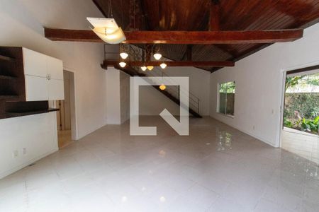 Sala de casa para alugar com 4 quartos, 500m² em Engenho do Mato, Niterói