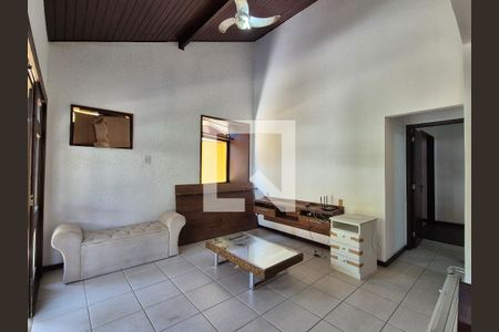 Sala de casa de condomínio à venda com 2 quartos, 65m² em Vargem Grande, Rio de Janeiro