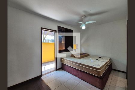 Suite de casa de condomínio à venda com 2 quartos, 65m² em Vargem Grande, Rio de Janeiro