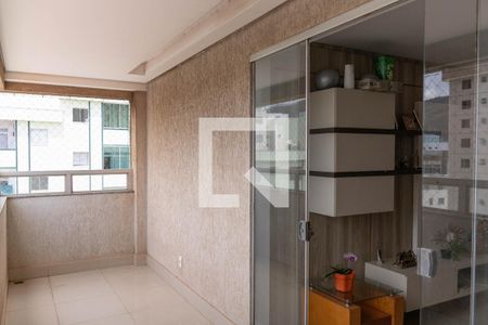 Sacada de apartamento para alugar com 4 quartos, 120m² em Buritis, Belo Horizonte