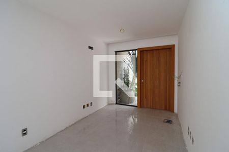 Sala de casa à venda com 4 quartos, 281m² em Jardim Guanabara, Rio de Janeiro