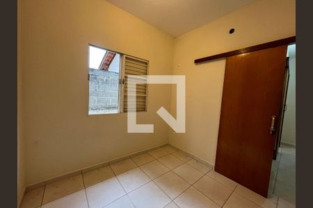 Suíte de casa de condomínio para alugar com 2 quartos, 70m² em Jardim Campos Verdes, Hortolândia