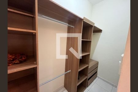 Suíte de casa de condomínio para alugar com 2 quartos, 70m² em Jardim Campos Verdes, Hortolândia