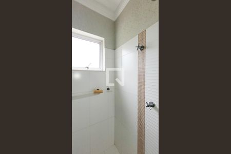 Casa de condomínio à venda com 492m², 4 quartos e 6 vagas Casa de condomínio à venda com 492m², 4 quartos e 6 vagasBanheiro dos Quartos