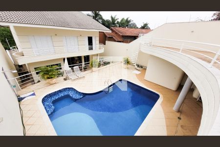 Casa de condomínio à venda com 492m², 4 quartos e 6 vagas Casa de condomínio à venda com 492m², 4 quartos e 6 vagasTerraço