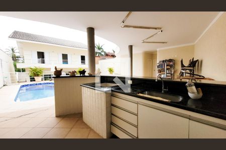 Casa de condomínio à venda com 492m², 4 quartos e 6 vagas Casa de condomínio à venda com 492m², 4 quartos e 6 vagasÁrea gourmet