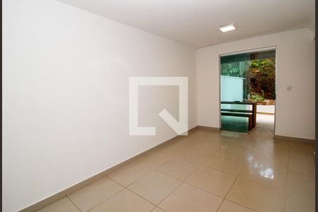 Sala de apartamento à venda com 2 quartos, 55m² em Santo Antônio, Belo Horizonte