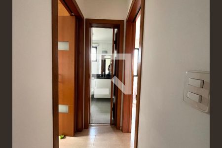 Corredor de apartamento para alugar com 3 quartos, 110m² em Vila Mariana, São Paulo