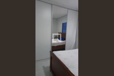 Quarto de casa à venda com 4 quartos, 201m² em Sagrada Família, Belo Horizonte