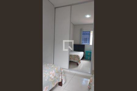 Quarto de casa à venda com 4 quartos, 201m² em Sagrada Família, Belo Horizonte