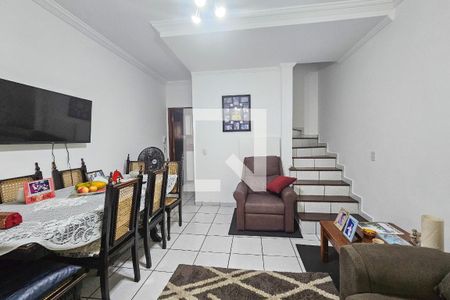 Sala de casa de condomínio para alugar com 2 quartos, 63m² em Jardim Las Palmas, Guarujá