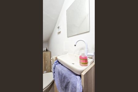 Lavabo de casa à venda com 3 quartos, 180m² em Interlagos, São Paulo