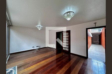 Sala de casa à venda com 3 quartos, 155m² em Chácara Santo Antônio (zona Sul), São Paulo