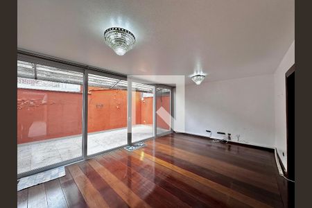 Sala de casa à venda com 3 quartos, 155m² em Chácara Santo Antônio (zona Sul), São Paulo