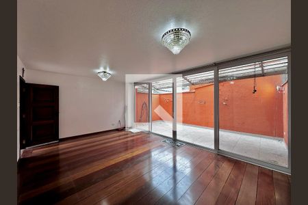 Sala de casa à venda com 3 quartos, 155m² em Chácara Santo Antônio (zona Sul), São Paulo