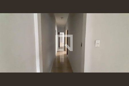 Corredor de casa à venda com 3 quartos, 100m² em Veloso, Osasco