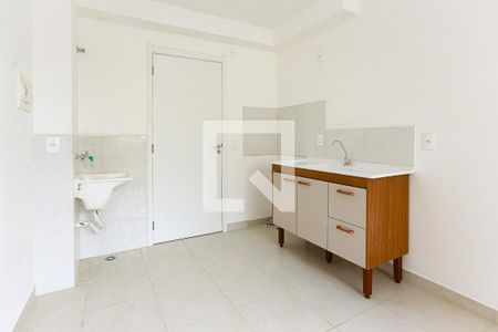 Sala/Cozinha de apartamento para alugar com 2 quartos, 32m² em Jardim Celeste, São Paulo