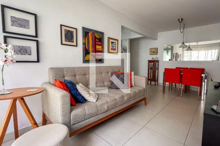 Sala de apartamento para alugar com 2 quartos, 50m² em Boaçava, São Paulo