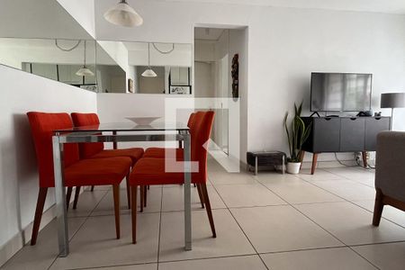 Sala de apartamento para alugar com 2 quartos, 50m² em Boaçava, São Paulo