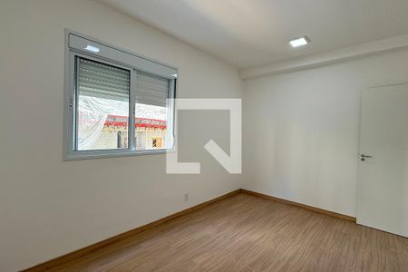 Quarto 1 de apartamento para alugar com 2 quartos, 52m² em Jardim Tupanci, Barueri