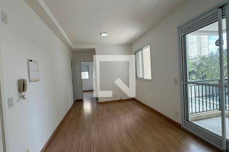 Sala de apartamento para alugar com 2 quartos, 52m² em Jardim Tupanci, Barueri