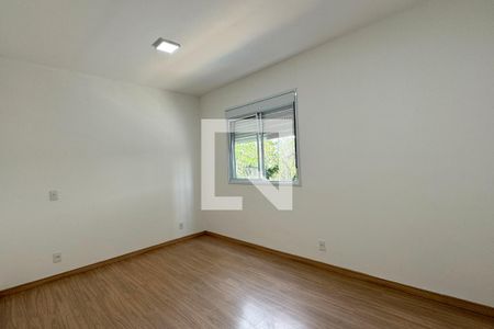 Quarto 1 de apartamento para alugar com 2 quartos, 52m² em Jardim Tupanci, Barueri