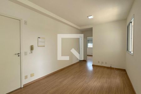 Sala de apartamento para alugar com 2 quartos, 52m² em Jardim Tupanci, Barueri