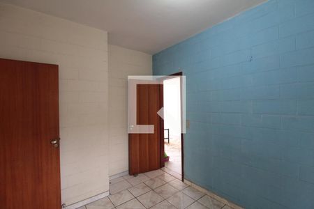 Sala de TV de casa de condomínio para alugar com 4 quartos, 120m² em Santa Monica, Belo Horizonte