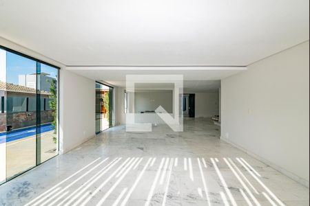 Sala de casa à venda com 5 quartos, 350m² em Buritis, Belo Horizonte