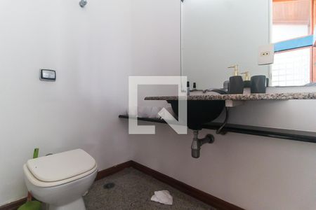 Lavabo de casa para alugar com 3 quartos, 500m² em Vila Suissa, Mogi das Cruzes