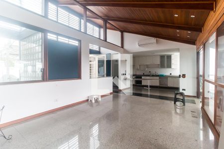 Sala de Jantar de casa para alugar com 3 quartos, 500m² em Vila Suissa, Mogi das Cruzes