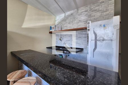 Cozinha de casa de condomínio para alugar com 1 quarto, 50m² em Vargem Grande, Rio de Janeiro