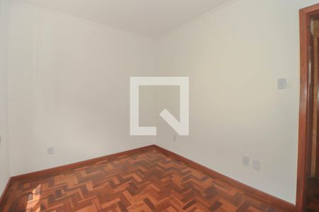 Quarto 1 de apartamento para alugar com 2 quartos, 42m² em Jardim Itu, Porto Alegre