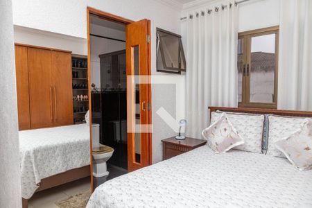 Casa à venda com 202m², 3 quartos e 3 vagas Casa à venda com 202m², 3 quartos e 3 vagasQuarto 2 -suíte